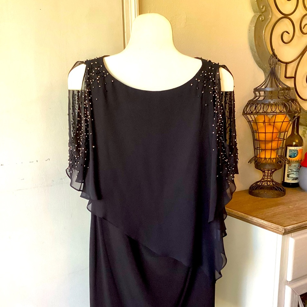 “X” by Xscape Black Woman’s evening Dress in 8P